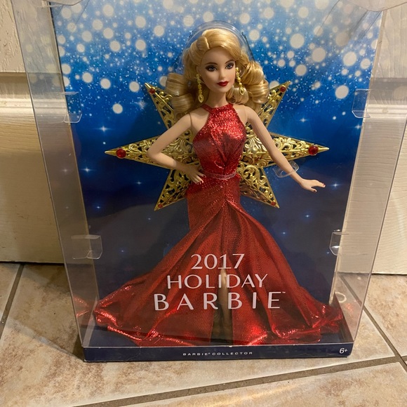 Holiday Barbie bundle - Picture 5 of 8